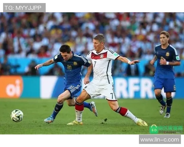 全球足球明星年收入揭秘超高薪资背后的秘密与挑战